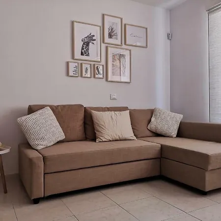 Διαμέρισμα Caribe Luxury By *